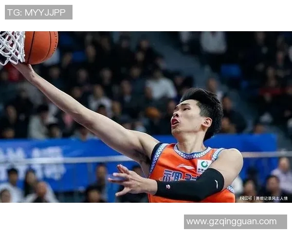 周鹏：从篮球场上的巨星到社会责任的践行者，如何影响年轻一代的成长与发展